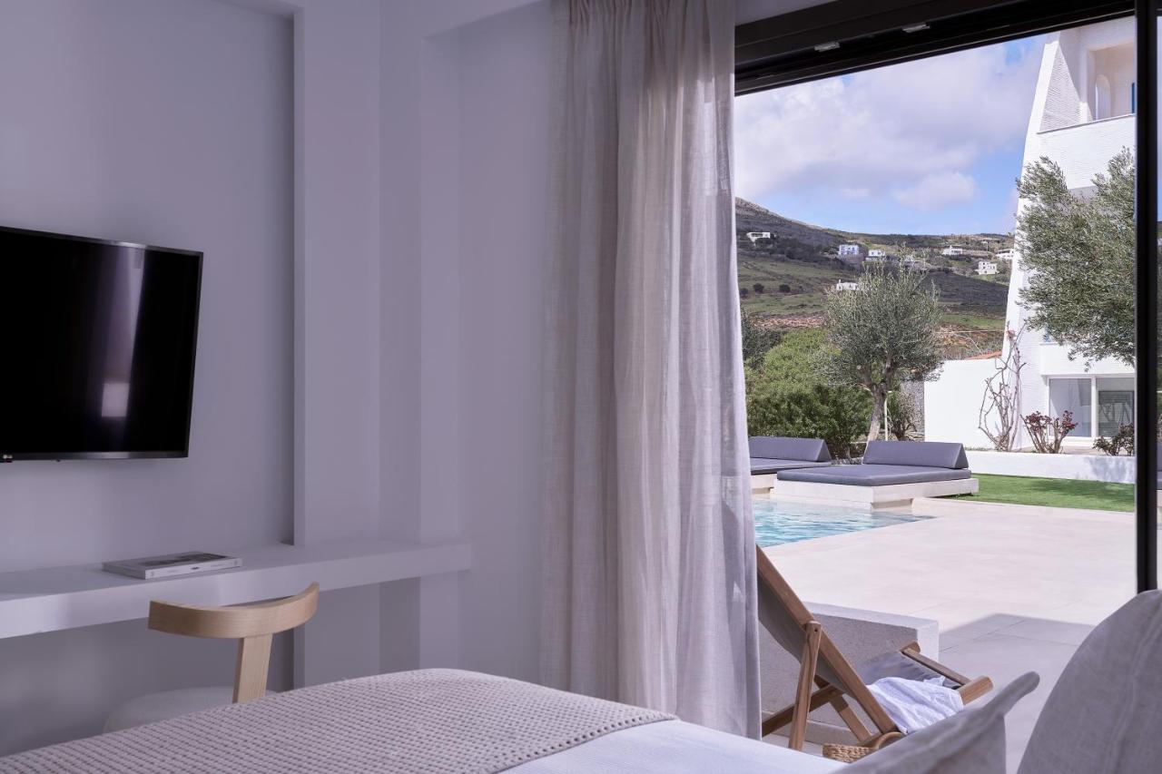 Isida Andros Hotell Áyios Pétros Eksteriør bilde